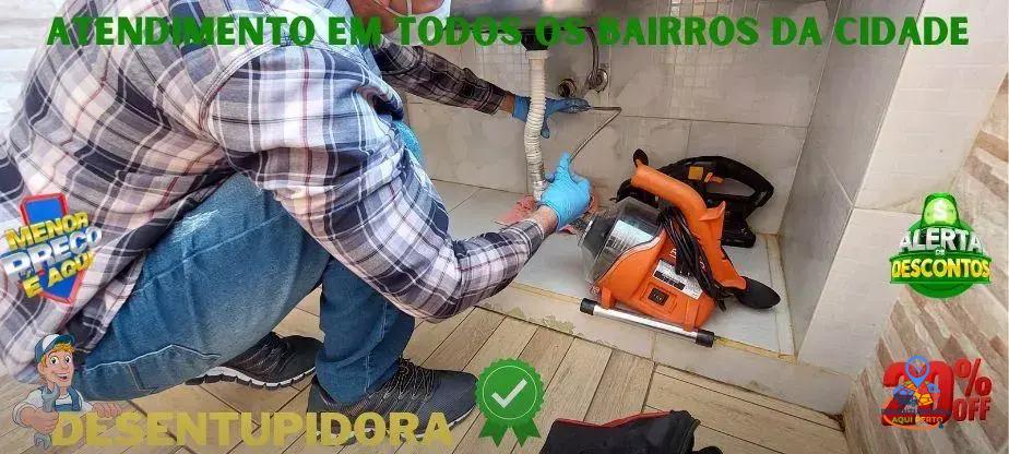 Passos simples para resolver vazamento no banheiro do apartamento de cima rapidamente